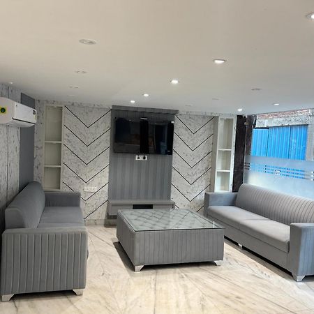 Cg Internationl By Sweet Guest House Nova Deli Exterior foto