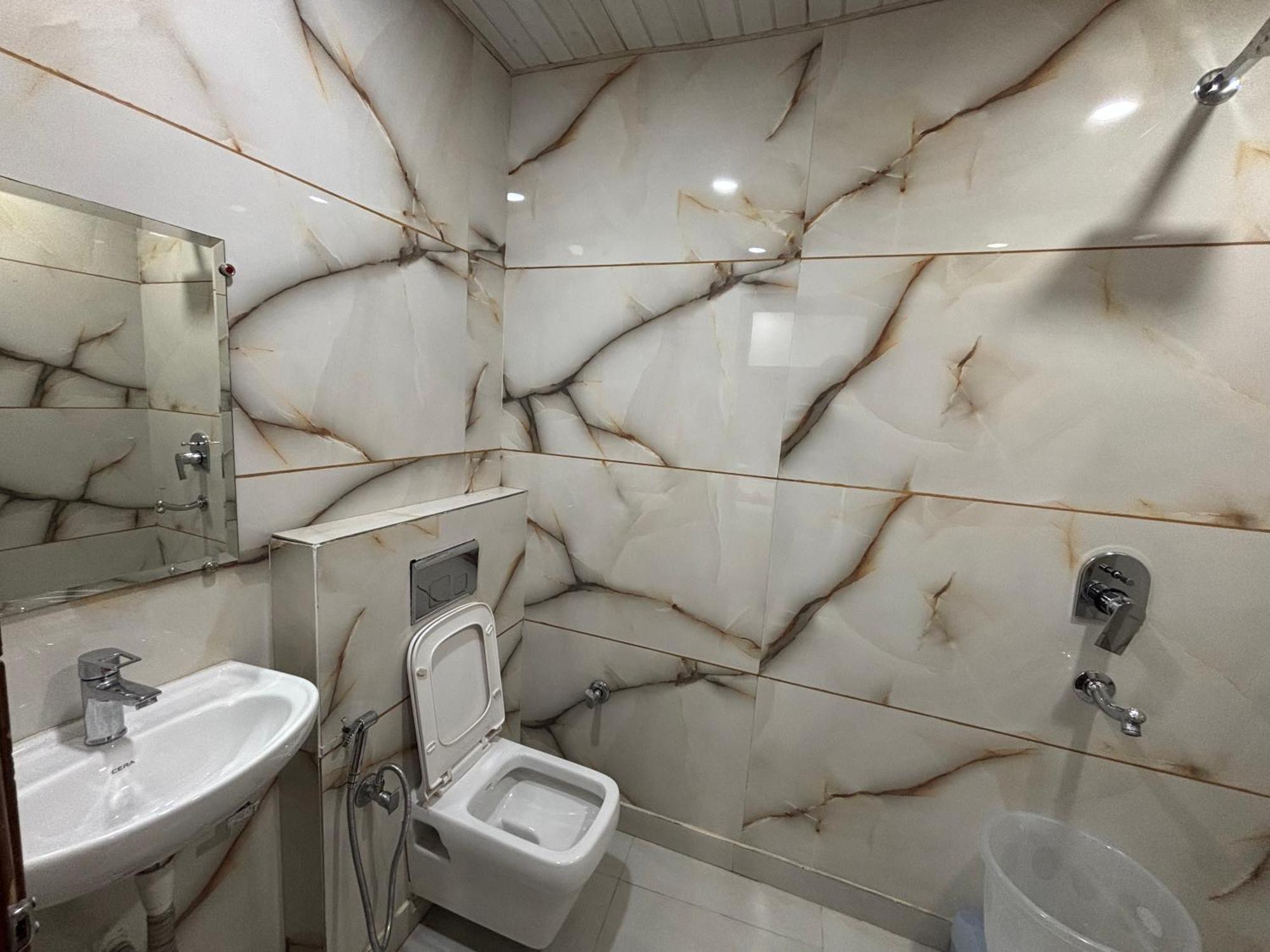 Cg Internationl By Sweet Guest House Nova Deli Exterior foto