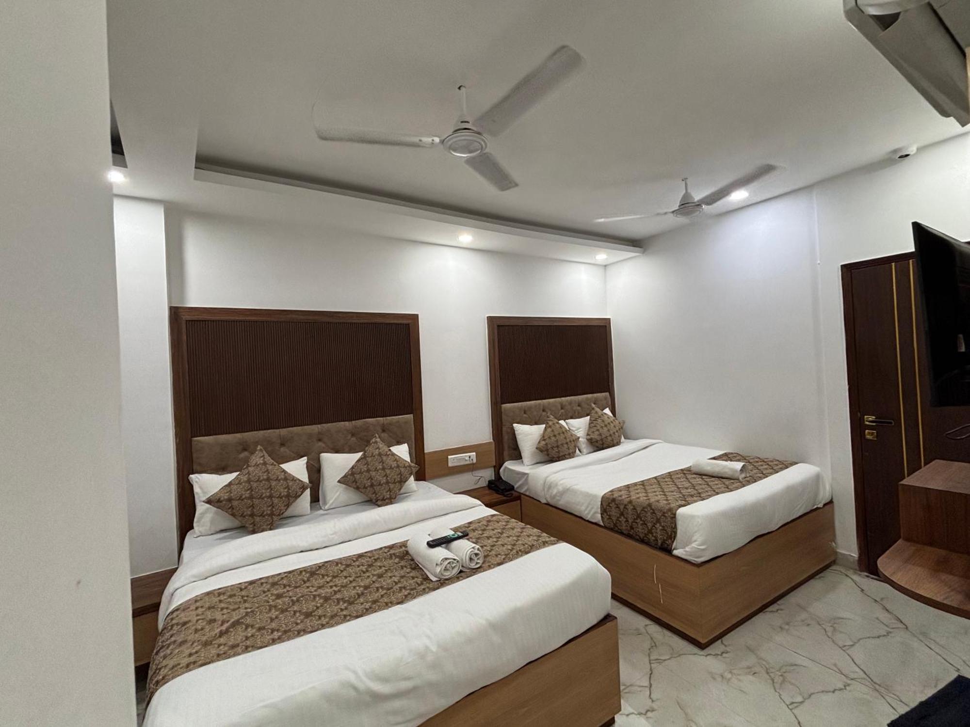 Cg Internationl By Sweet Guest House Nova Deli Exterior foto