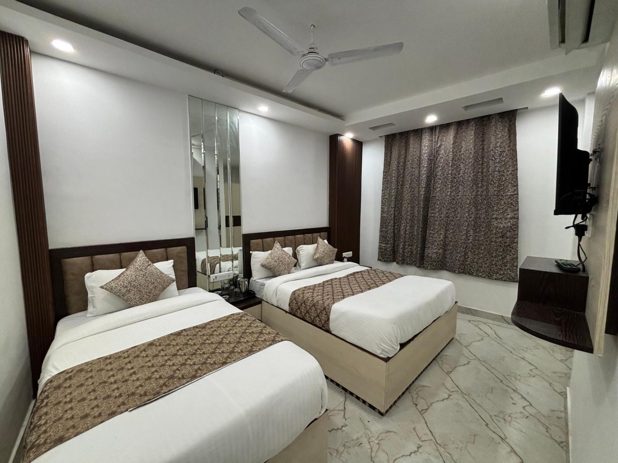 Cg Internationl By Sweet Guest House Nova Deli Exterior foto
