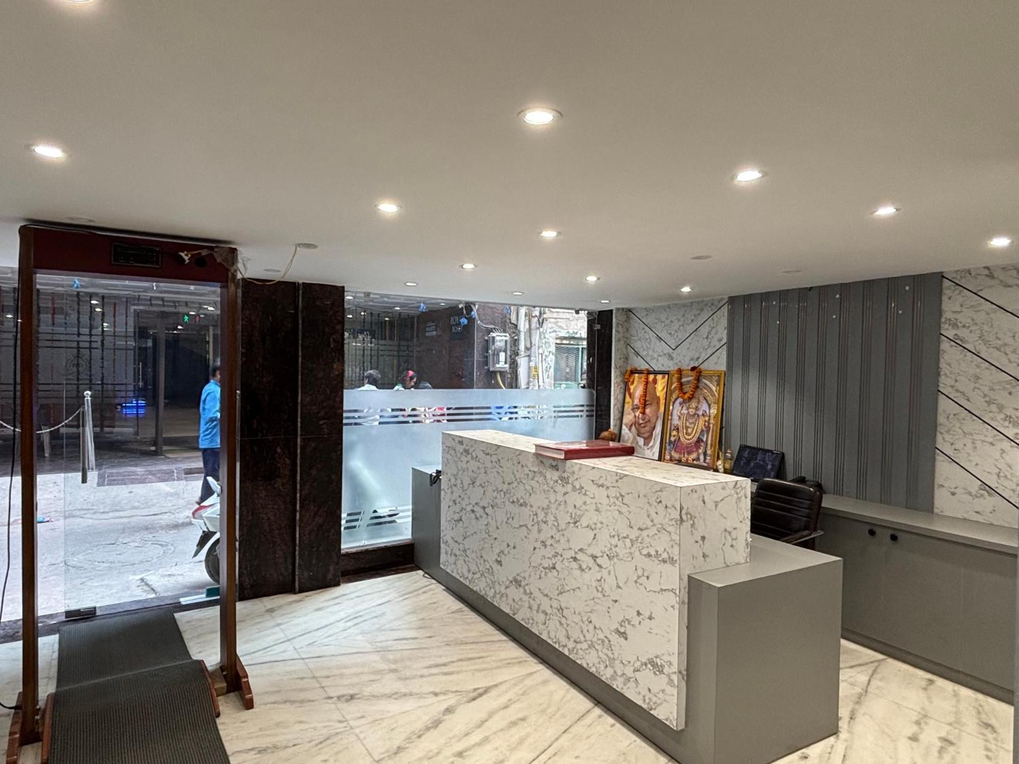 Cg Internationl By Sweet Guest House Nova Deli Exterior foto