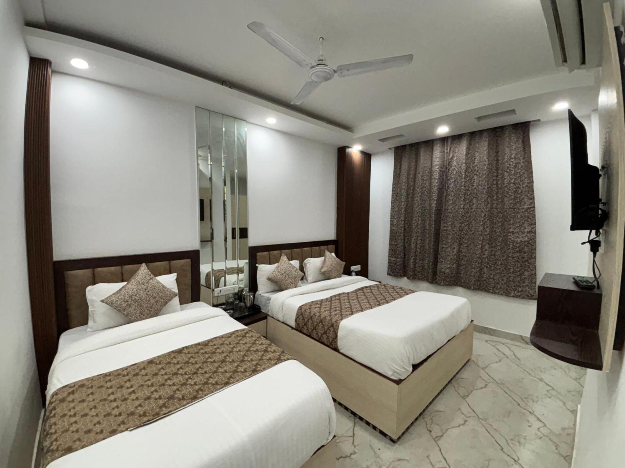 Cg Internationl By Sweet Guest House Nova Deli Exterior foto